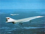 Опытный СПС Ту-144 в полете