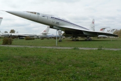 Ту-144