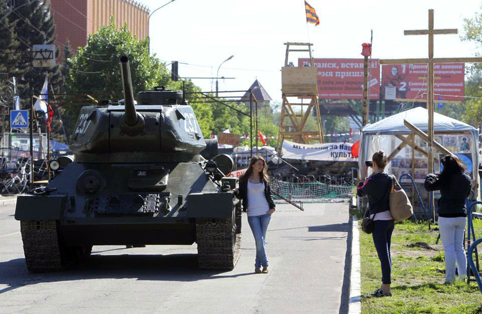 Т-34 прибыл своим ходом в Луганск