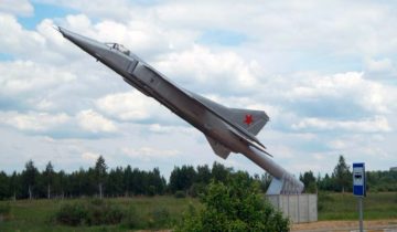 Памятник МиГ-23БК в п.Белозерский